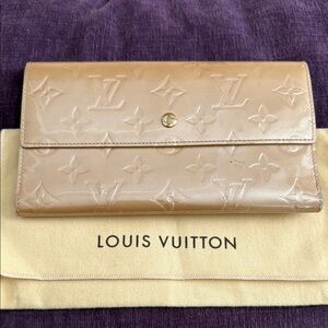 Louis Vuitton Tan Patent leather Wallet with Monogram Embossed Leather